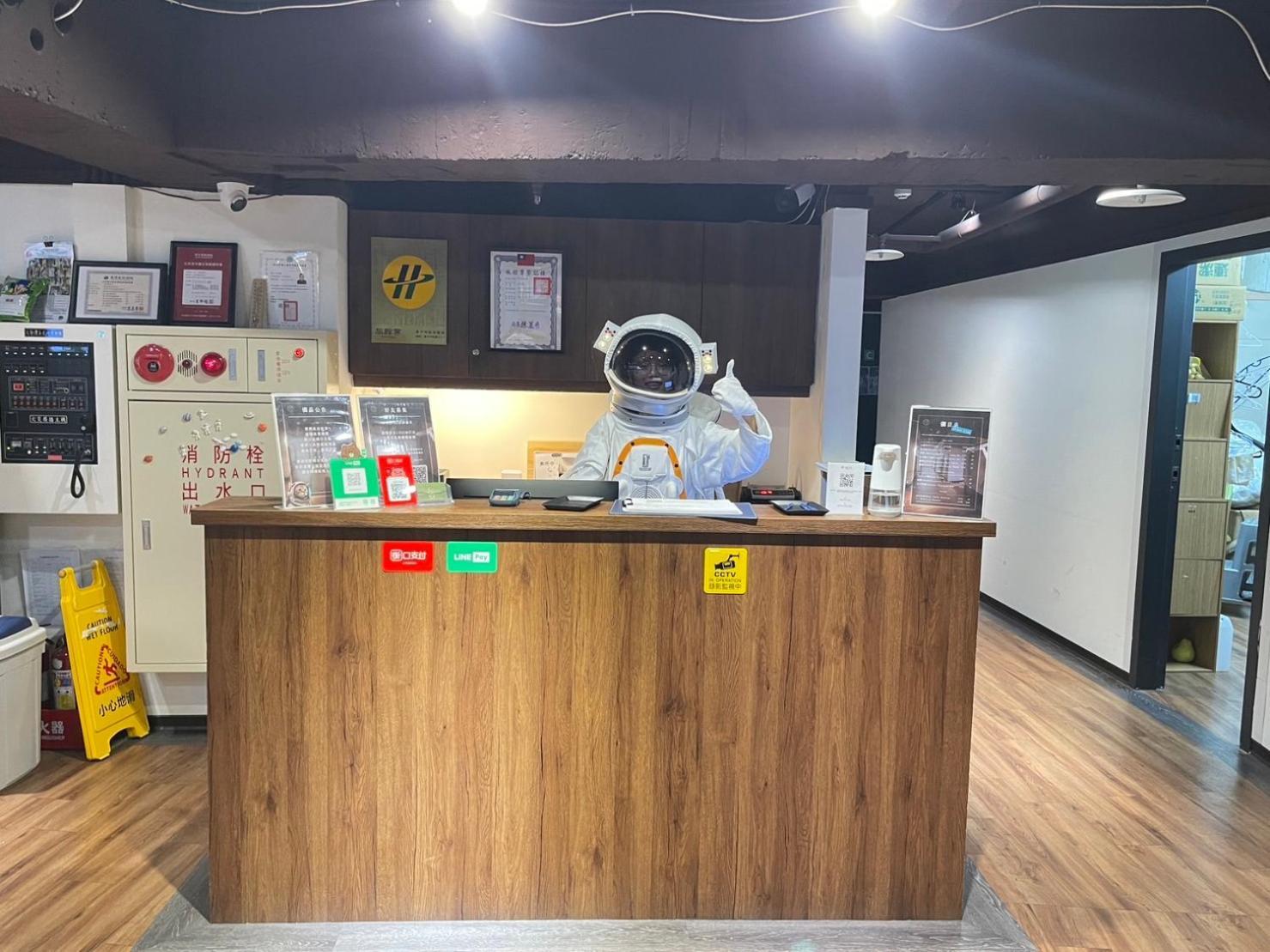 Mu Pinju Hotel Taizhong Zewnętrze zdjęcie